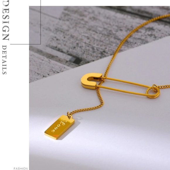 New 18K Gold Plated Paper Clip Love Toggle Chain Necklace - Picture 3 of 6